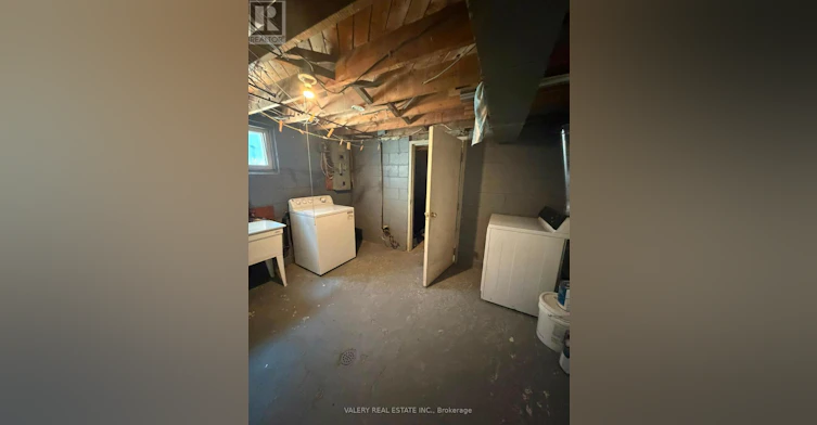 425 Livingston Road N, Toronto, ON, M1E 1M5 - 2