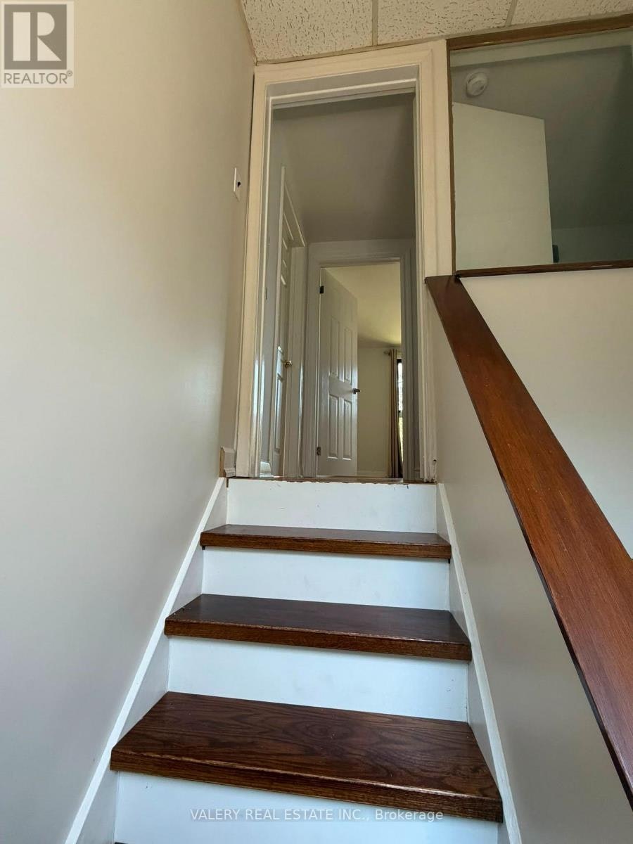 425 Livingston Road N, Toronto, ON, M1E 1M5 - 5