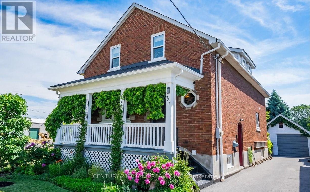 739 Albert Street, Oshawa, ON, L1H 4T7 - 2