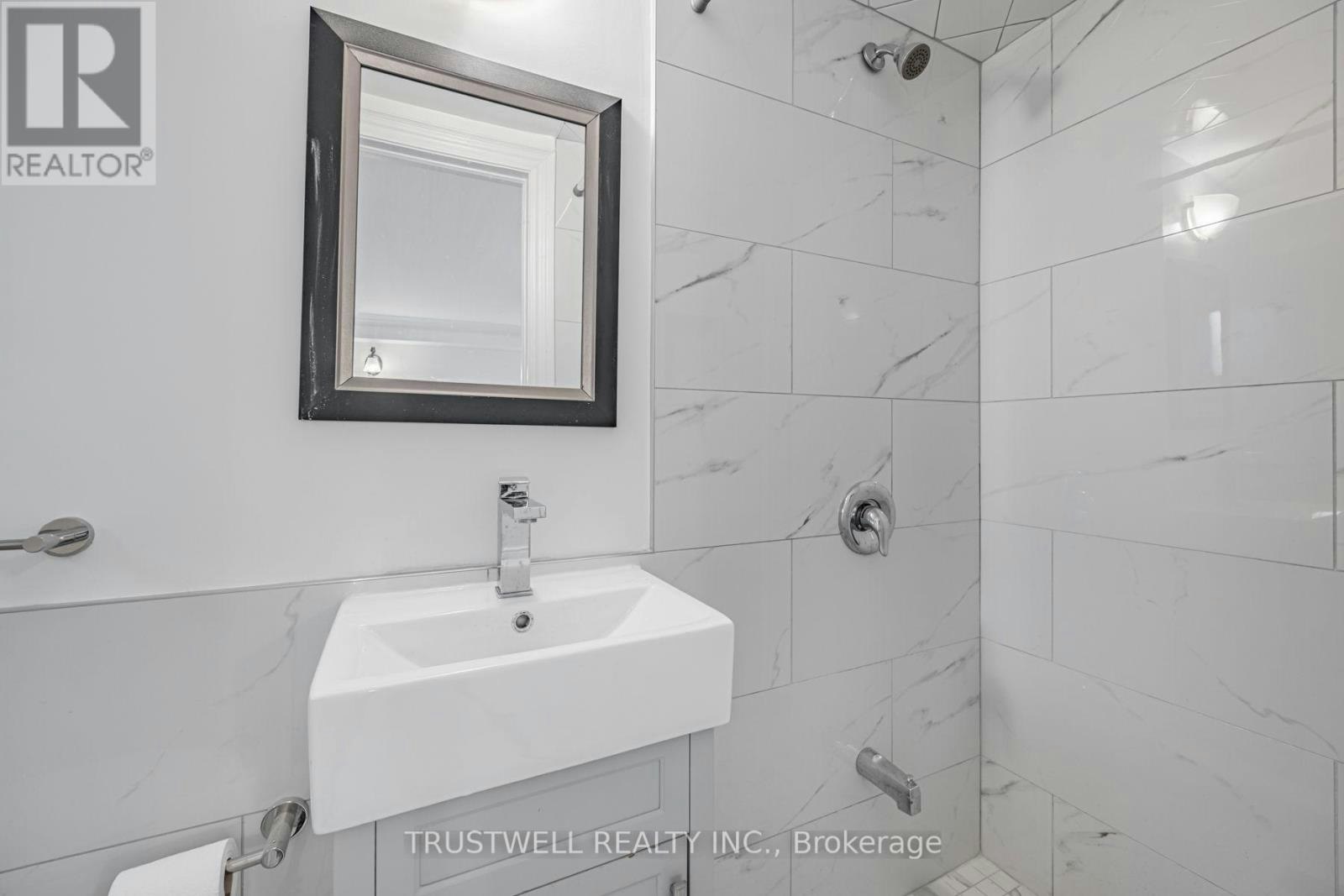 C-90 Galt Avenue, Toronto, ON, M4M 2Z3 - 8