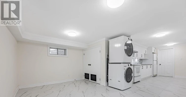 C-90 Galt Avenue, Toronto, ON, M4M 2Z3 - 2