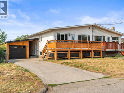 4400 15 Avenue - 2