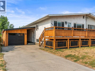 4400 15 Avenue - 3
