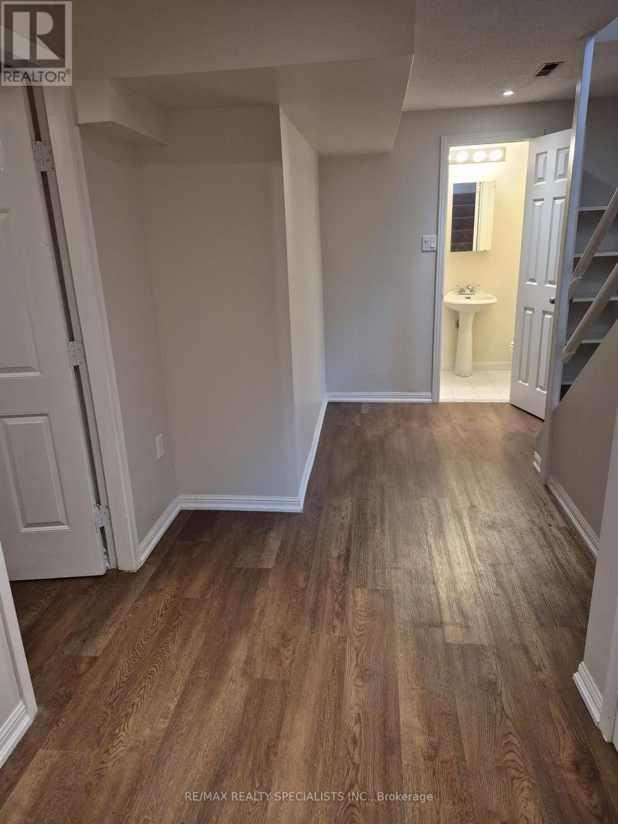 LOWER-353 Brownridge Drive, Vaughan, ON, L4J 5X2 - 13
