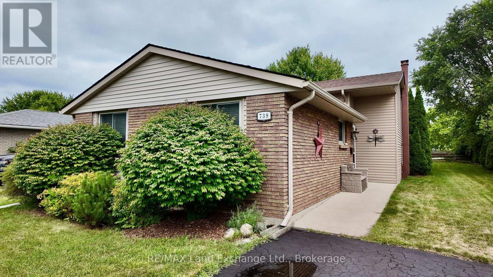 739 Palmateer Drive, Kincardine, ON, N2Z 1R8