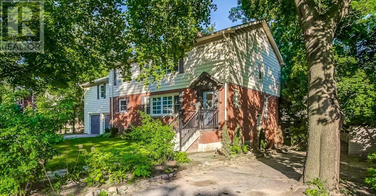 LOWER LEVEL 1-302 Maple Avenue, Oakville, ON, L6J 2H7