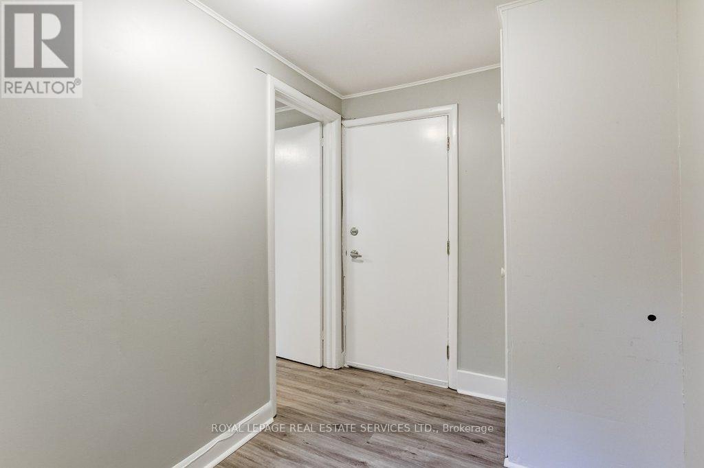 LOWER LEVEL 1-302 Maple Avenue, Oakville, ON, L6J 2H7 - 21