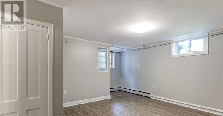 LOWER LEVEL 1-302 Maple Avenue, Oakville, ON, L6J 2H7 - 9