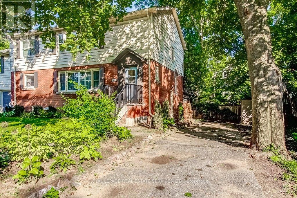 LOWER LEVEL 1-302 Maple Avenue, Oakville, ON, L6J 2H7 - 2