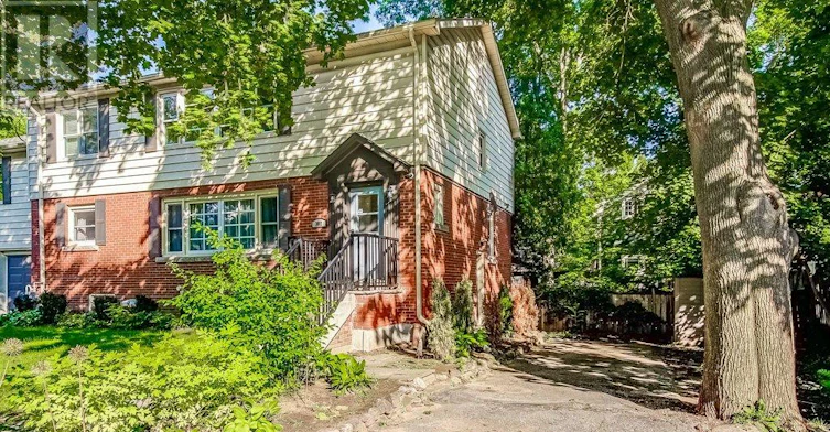 LOWER LEVEL 1-302 Maple Avenue, Oakville, ON, L6J 2H7 - 2