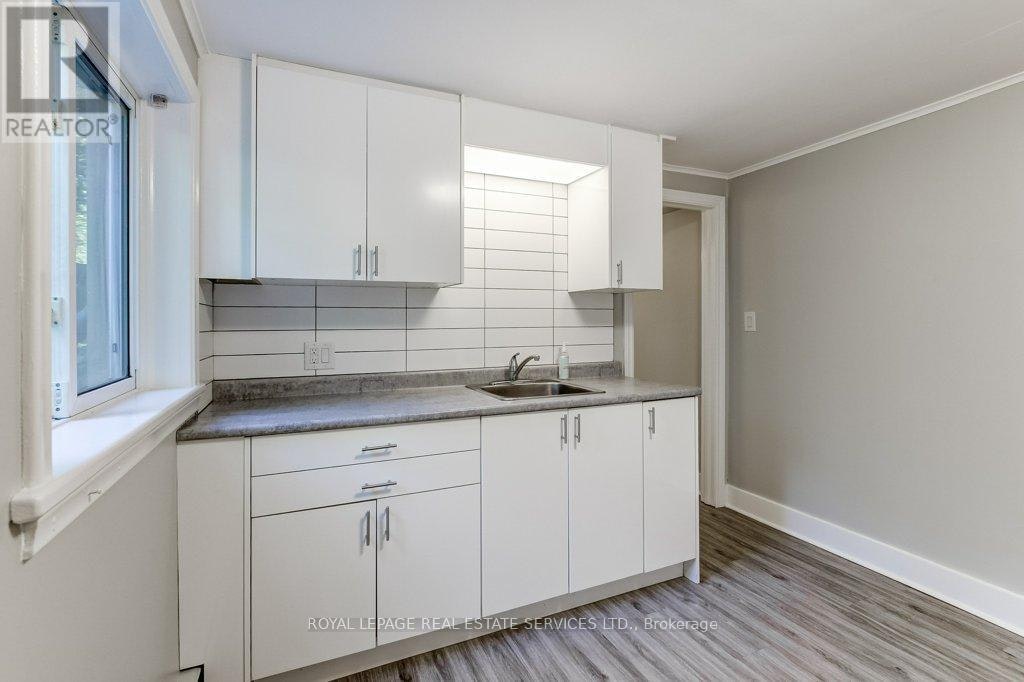 LOWER LEVEL 1-302 Maple Avenue, Oakville, ON, L6J 2H7 - 19