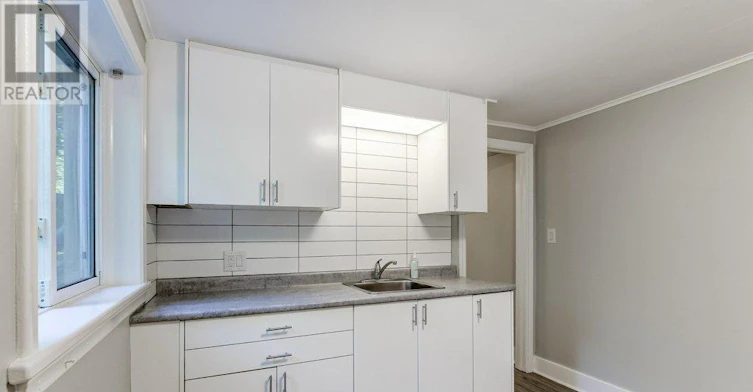 LOWER LEVEL 1-302 Maple Avenue, Oakville, ON, L6J 2H7 - 19