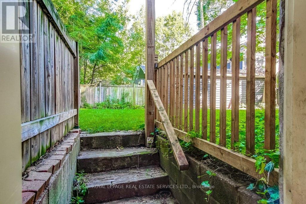 LOWER LEVEL 1-302 Maple Avenue, Oakville, ON, L6J 2H7 - 27