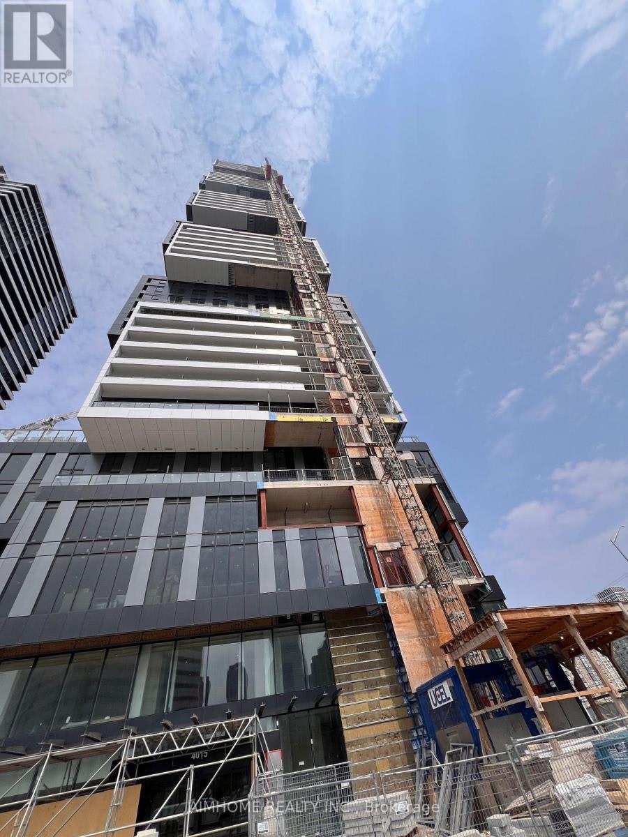 1511-4015 The Exchange W, Mississauga, ON, L5B 1M7 - 2