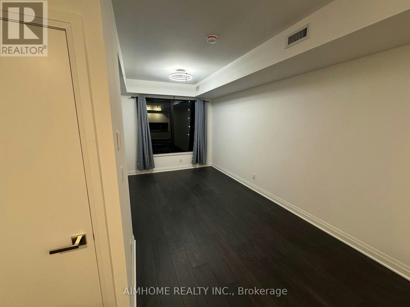 1511-4015 The Exchange W, Mississauga, ON, L5B 1M7 - 5
