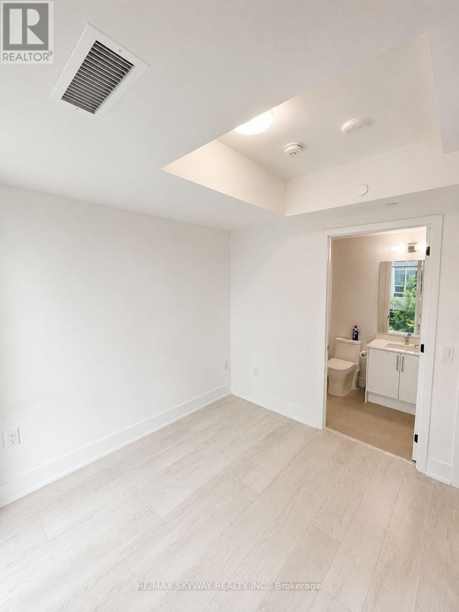 217-2450 Old Bronte Road, Oakville, ON, L6M 5P6 - 20