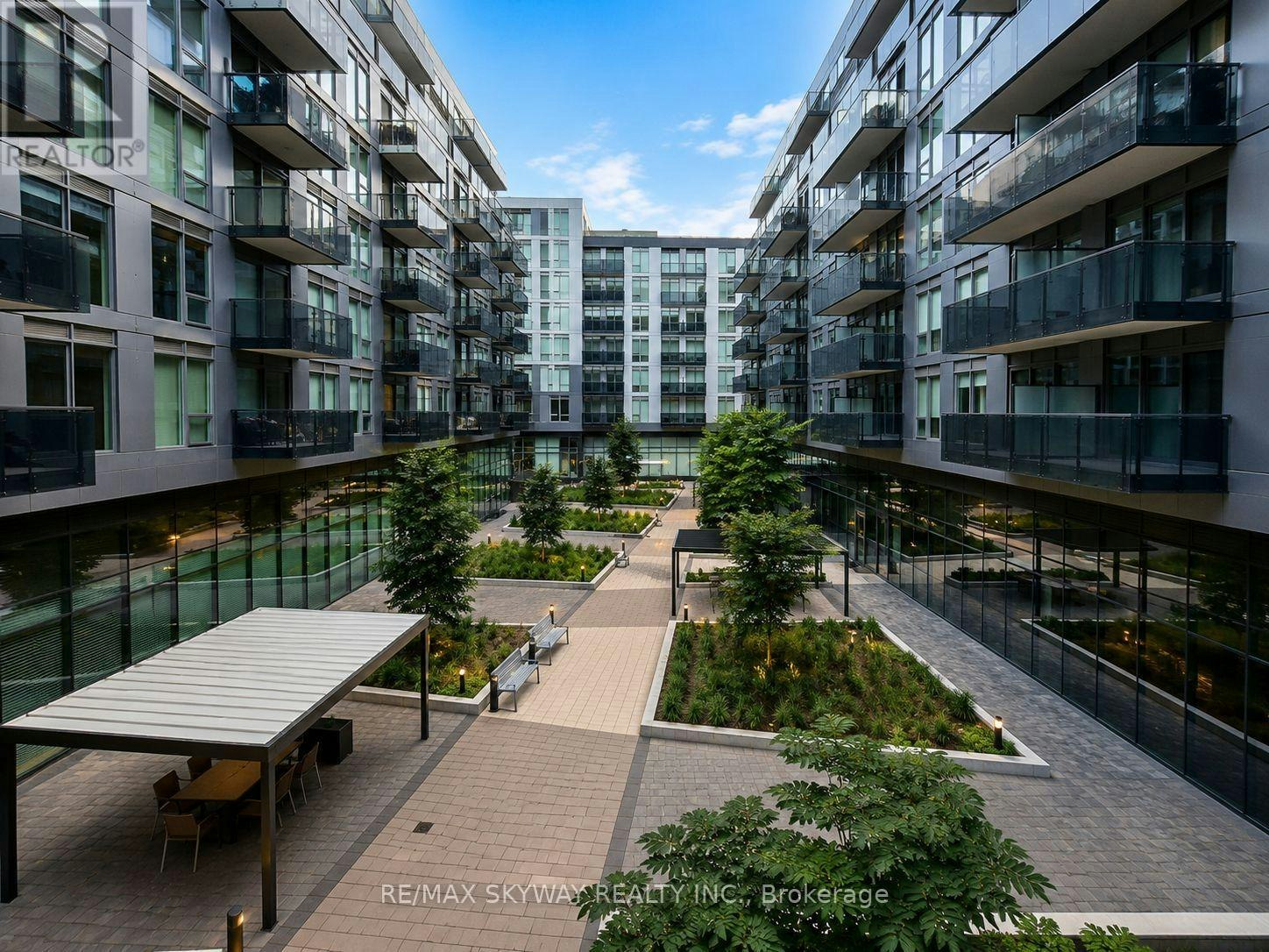 217-2450 Old Bronte Road, Oakville, ON, L6M 5P6 - 5