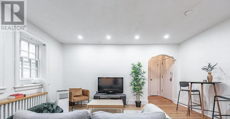 108-480 Oriole Parkway, Toronto, ON, M5P 2H8 - 5