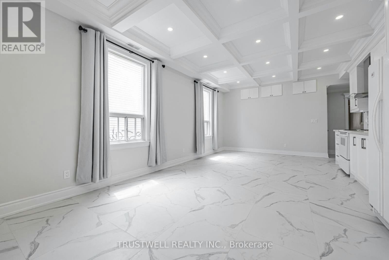 A-90 Galt Avenue, Toronto, ON, M4M 2Z3 - 4