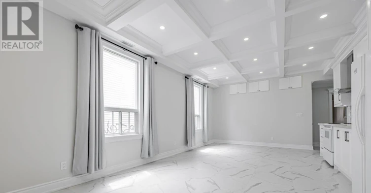 A-90 Galt Avenue, Toronto, ON, M4M 2Z3 - 4