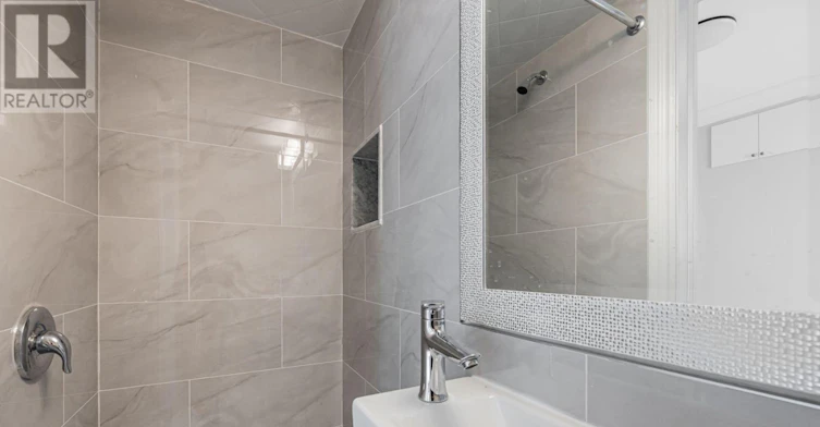 A-90 Galt Avenue, Toronto, ON, M4M 2Z3 - 7