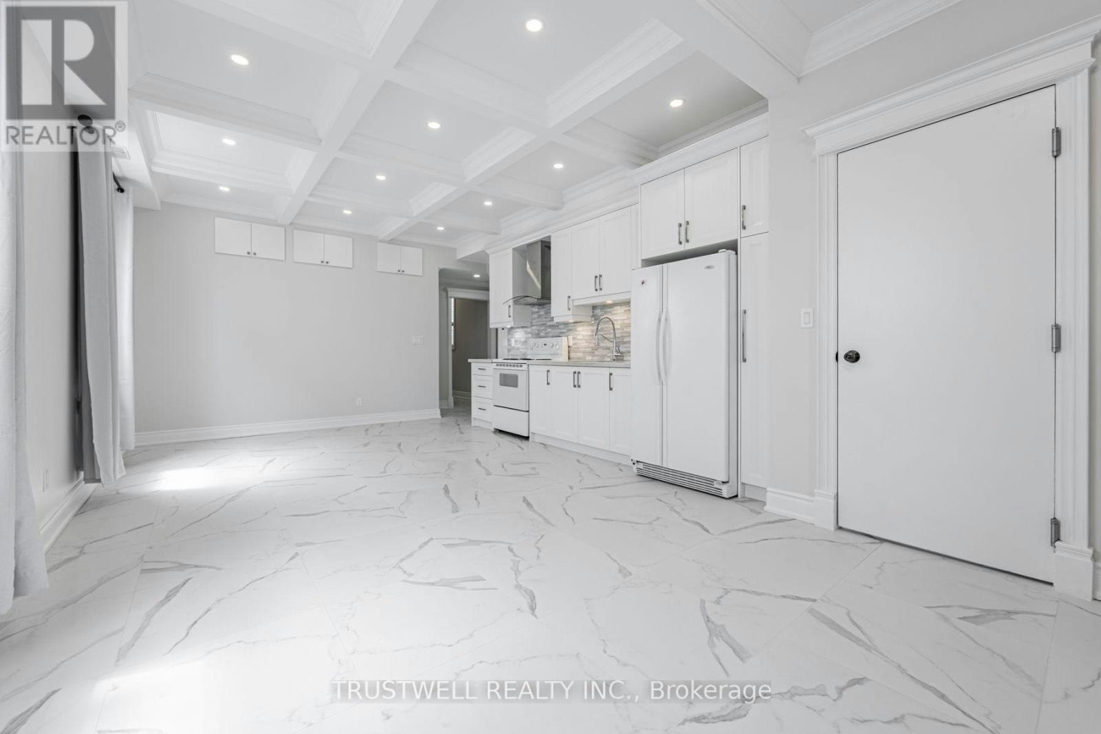 A-90 Galt Avenue, Toronto, ON, M4M 2Z3 - 5