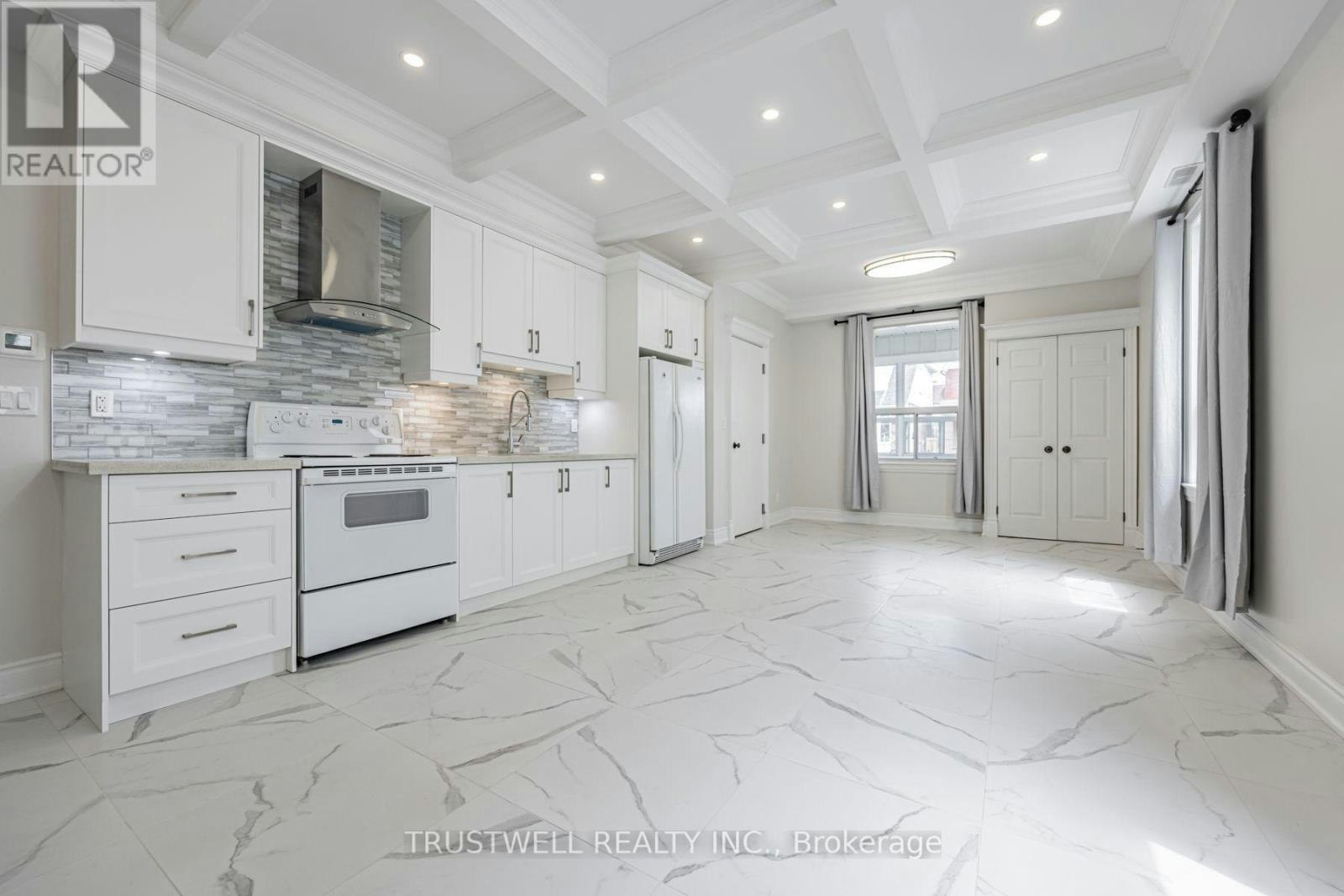A-90 Galt Avenue, Toronto, ON, M4M 2Z3 - 2
