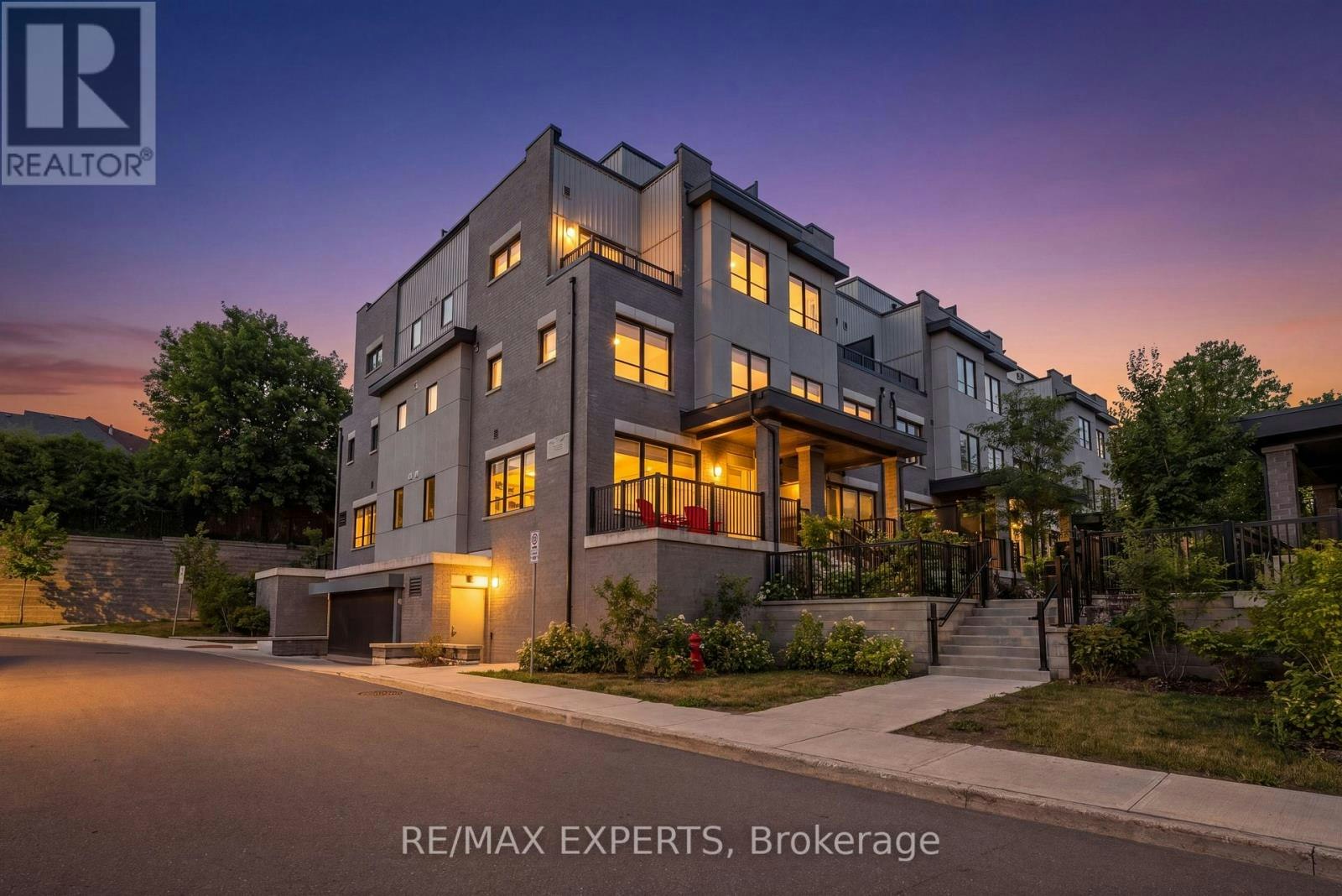 1-31 Baynes Way, Bradford West Gwillimbury, ON, L3Z 4M3