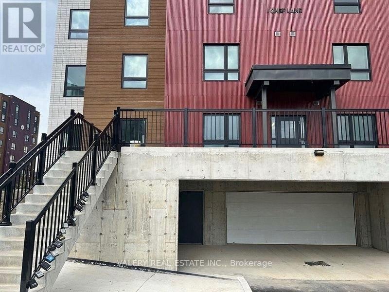205-1 Chef Lane, Barrie, ON, L9J 0J8