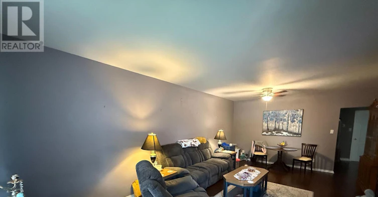 1-220 Rosedale Drive, Whitby, ON, L1N 1Z3 - 2