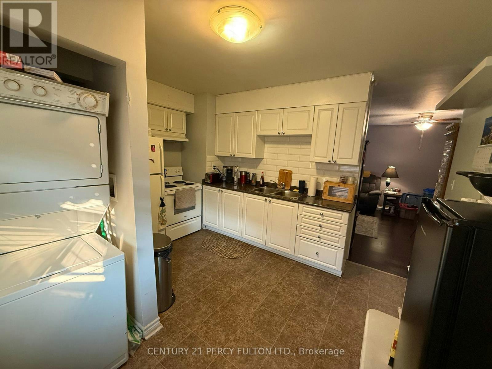1-220 Rosedale Drive, Whitby, ON, L1N 1Z3 - 7