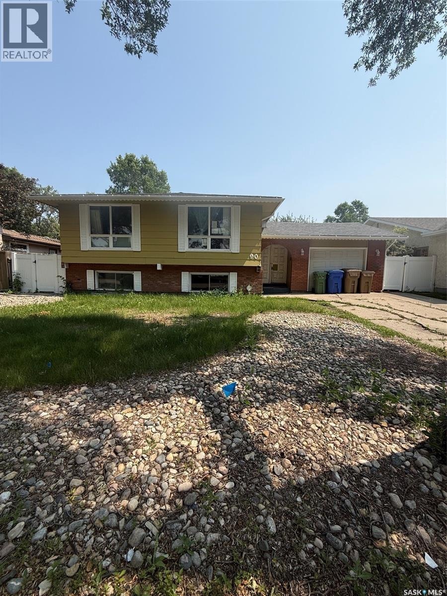 90 Marquis Crescent, Regina, SK, S4S 6J9