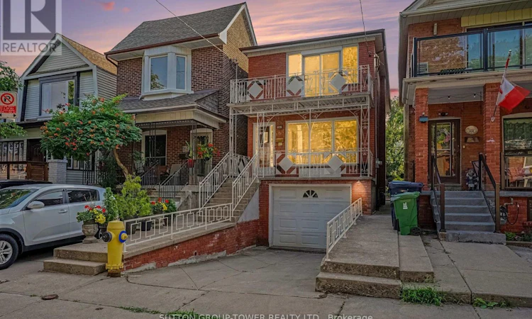164 Robina Avenue W