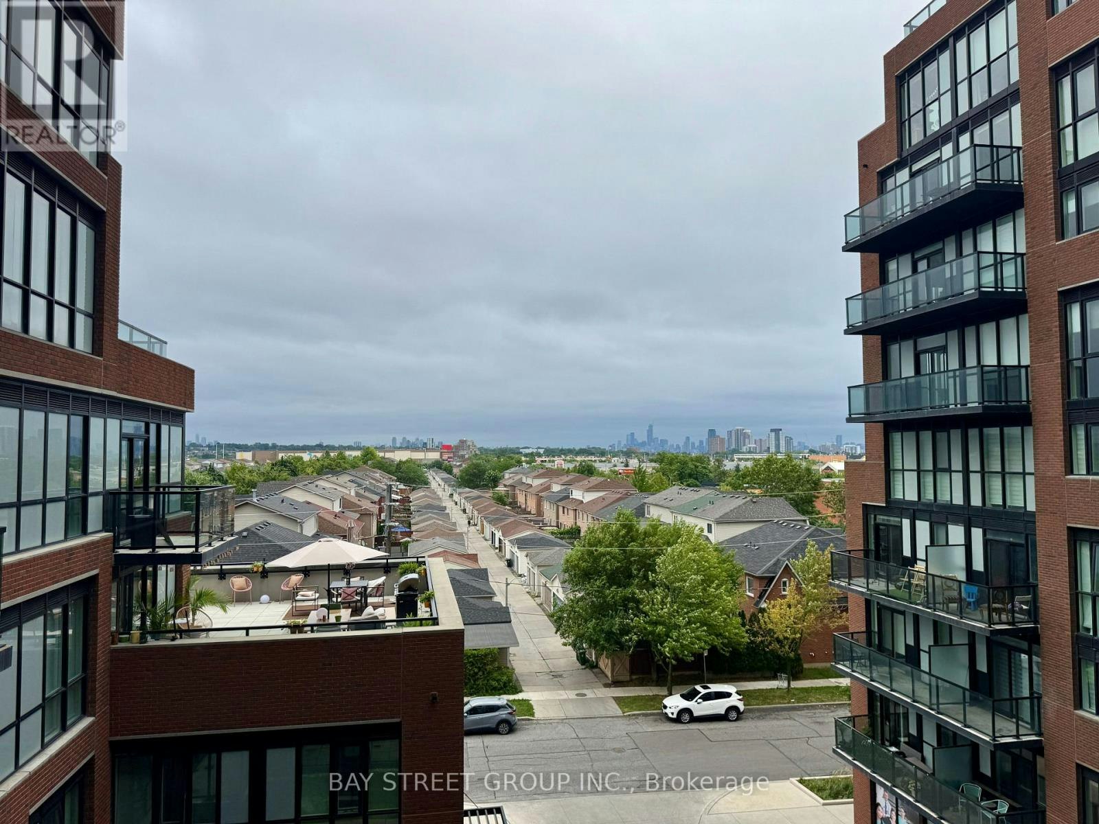 515-2300 St Clair Avenue W, Toronto, ON, M6N 1K8 - 35