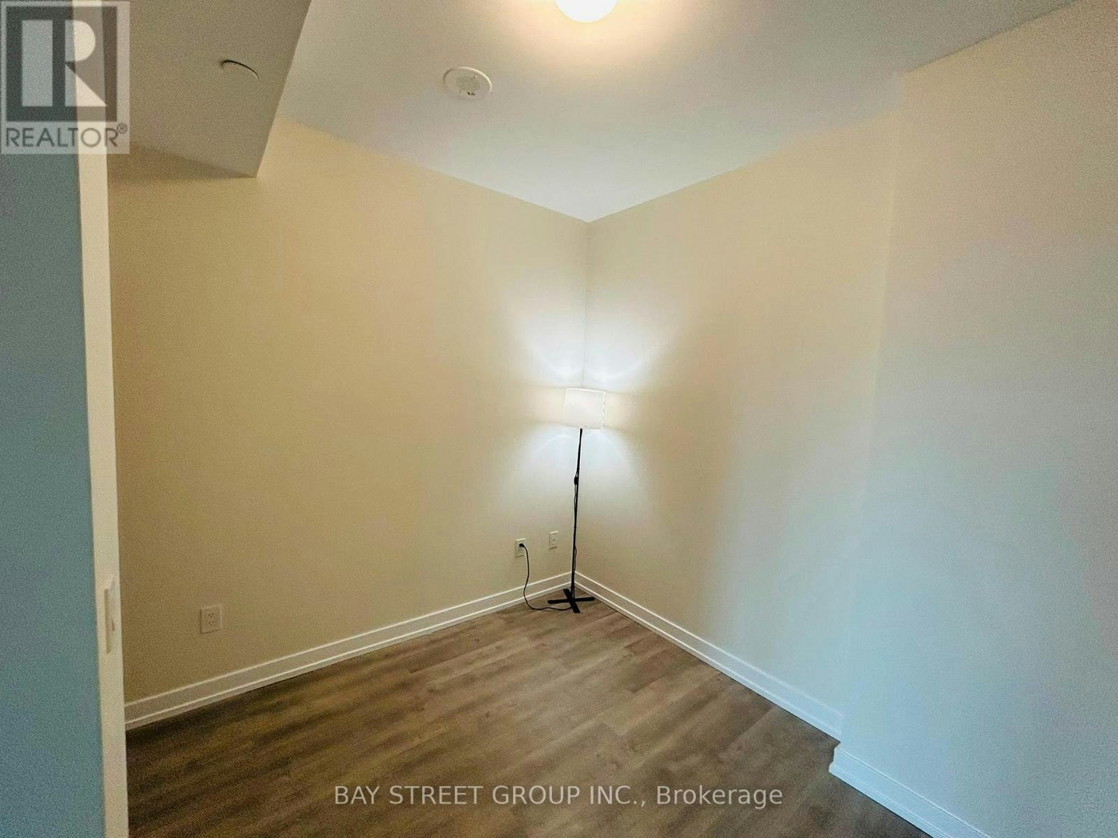 515-2300 St Clair Avenue W, Toronto, ON, M6N 1K8 - 33
