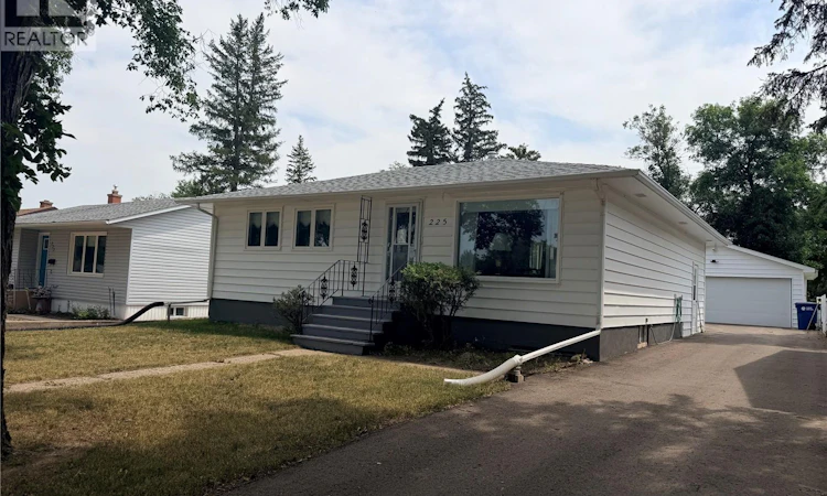 225 Dominion Road