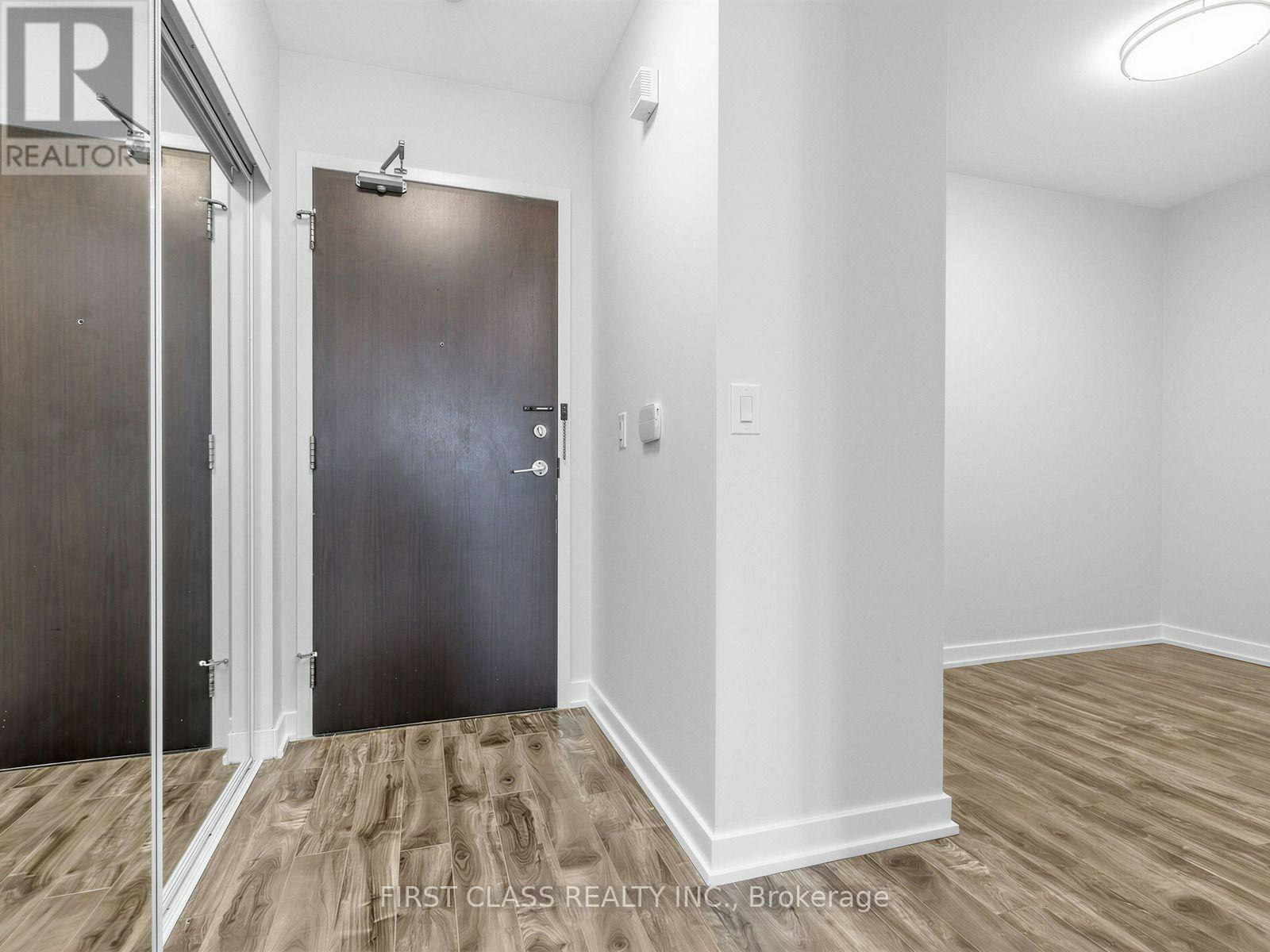 715-38 Dan Leckie Way, Toronto, ON, M5V 2V6 - 2