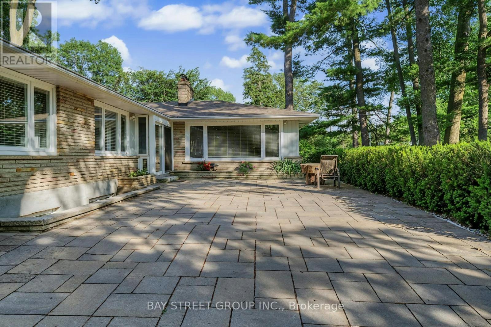 317 Wedgewood Drive, Oakville, ON, L6J 4R6 - 4