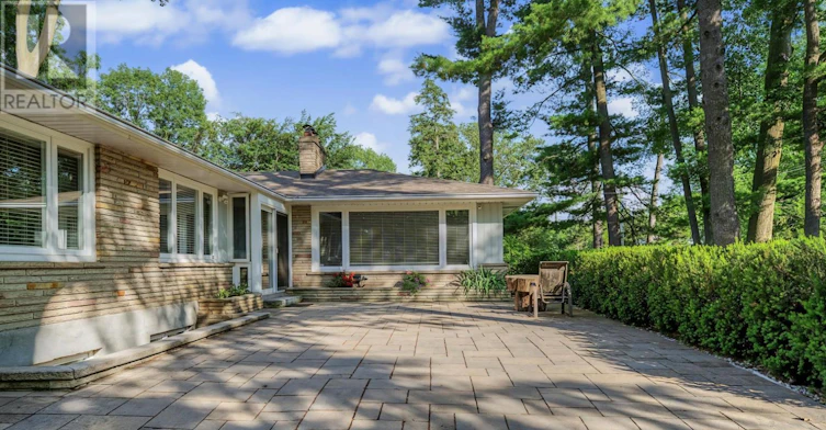 317 Wedgewood Drive, Oakville, ON, L6J 4R6 - 4
