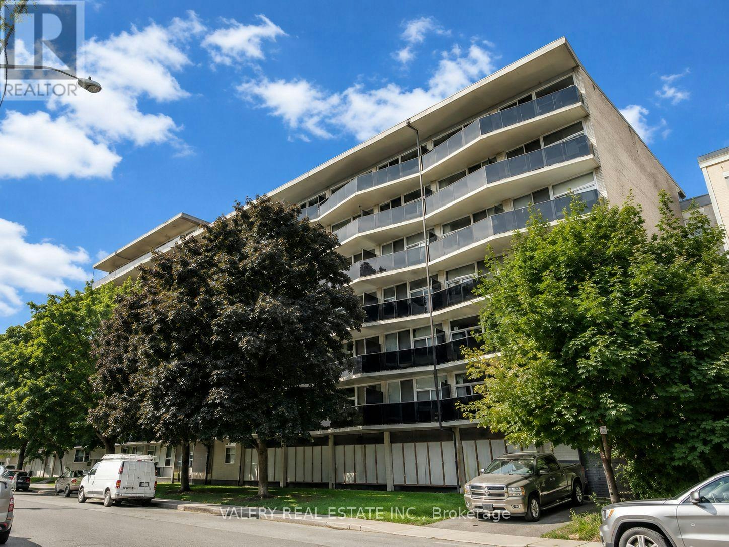 11-324 Cambridge Street, Ottawa, ON, K1R 7B5