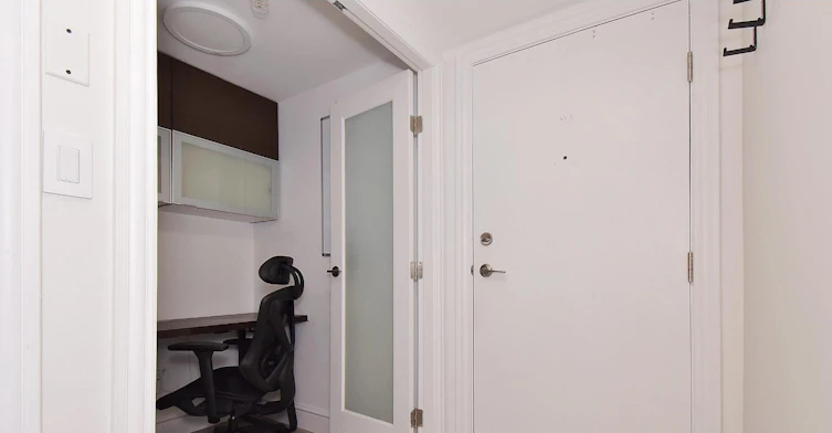 2002-10777 University Drive, Surrey, BC, V3T 0E7 - 12