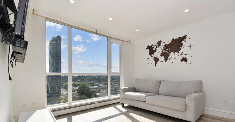 2002-10777 University Drive, Surrey, BC, V3T 0E7 - 3