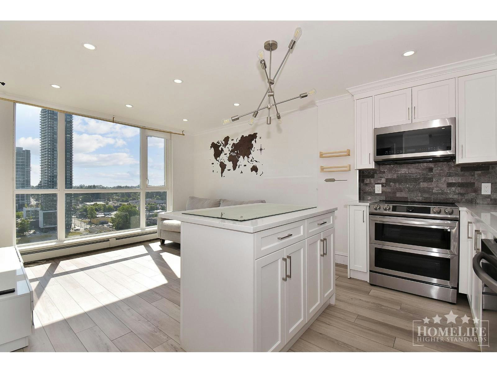 2002-10777 University Drive, Surrey, BC, V3T 0E7 - 7