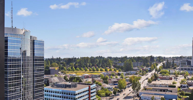 2002-10777 University Drive, Surrey, BC, V3T 0E7 - 16