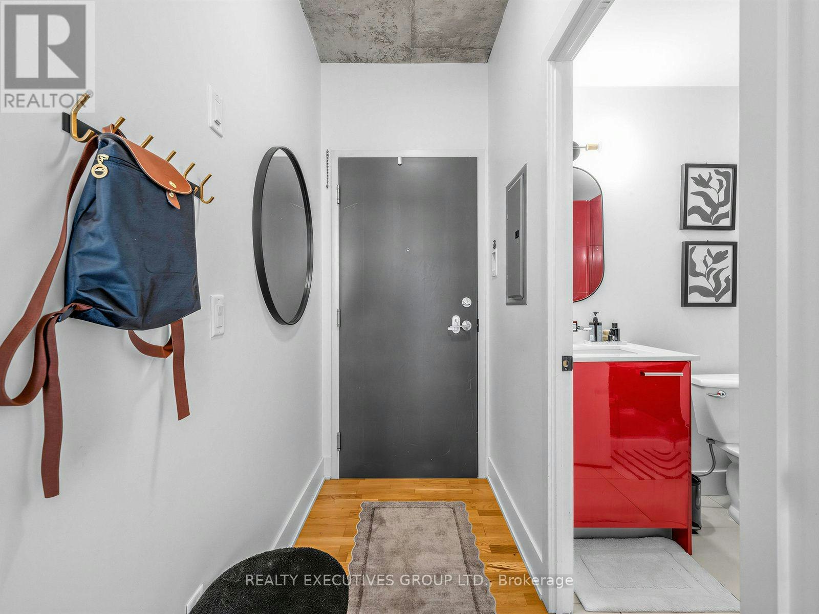 510-630 Queen Street E, Toronto, ON, M4M 1G3 - 2