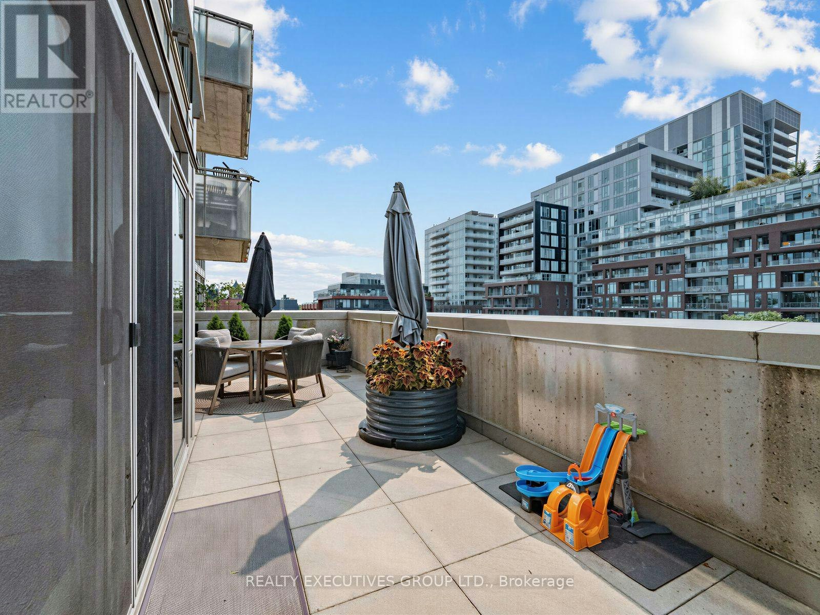510-630 Queen Street E, Toronto, ON, M4M 1G3 - 25