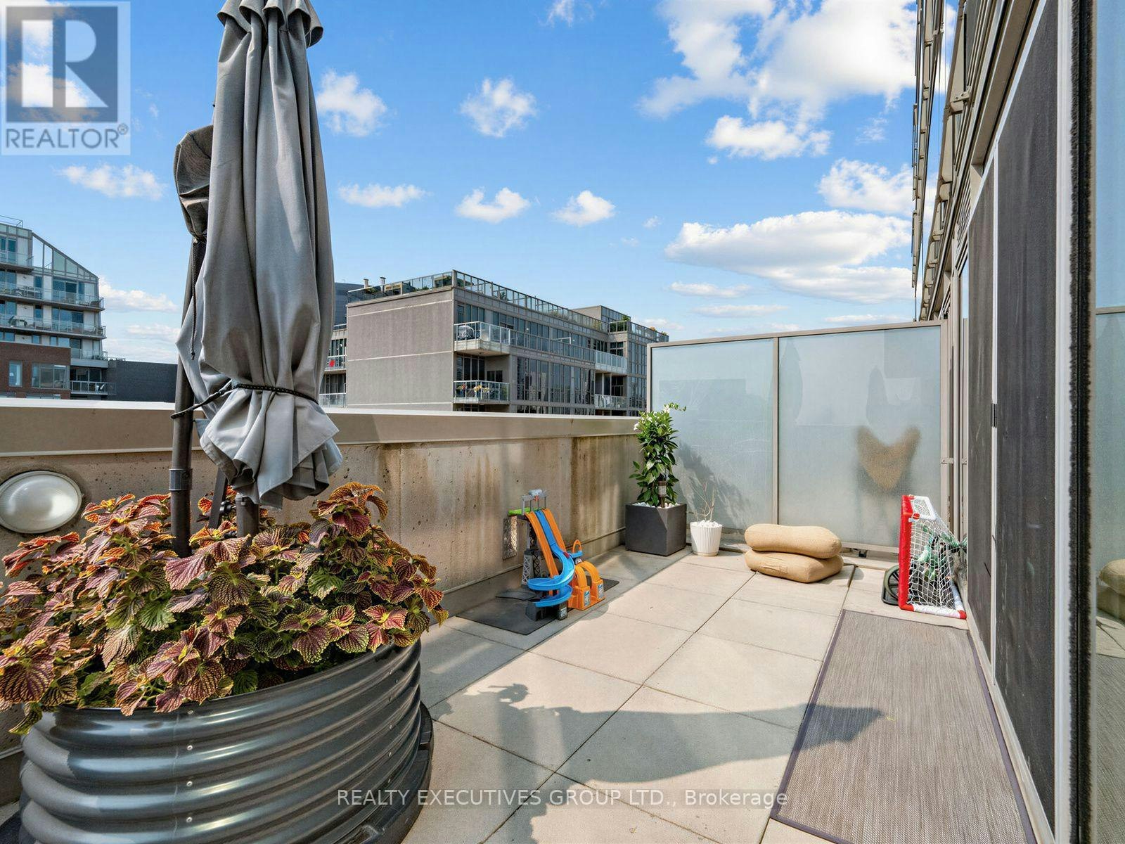 510-630 Queen Street E, Toronto, ON, M4M 1G3 - 23