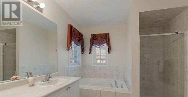 1500 Scenic Lane Drive, Pickering, ON, L1X 0B4 - 7