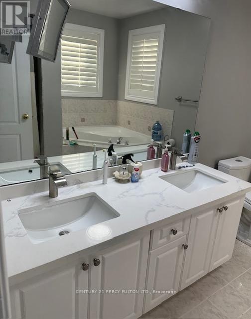 5 Hillpath Crescent, Brampton, ON, L6Z 4V1 - 6