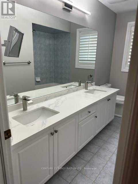5 Hillpath Crescent, Brampton, ON, L6Z 4V1 - 3
